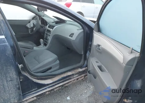 2010 Chevrolet Malibu Ls z USA, uszkodzony, nr VIN 1G1ZB5EB9AF144324